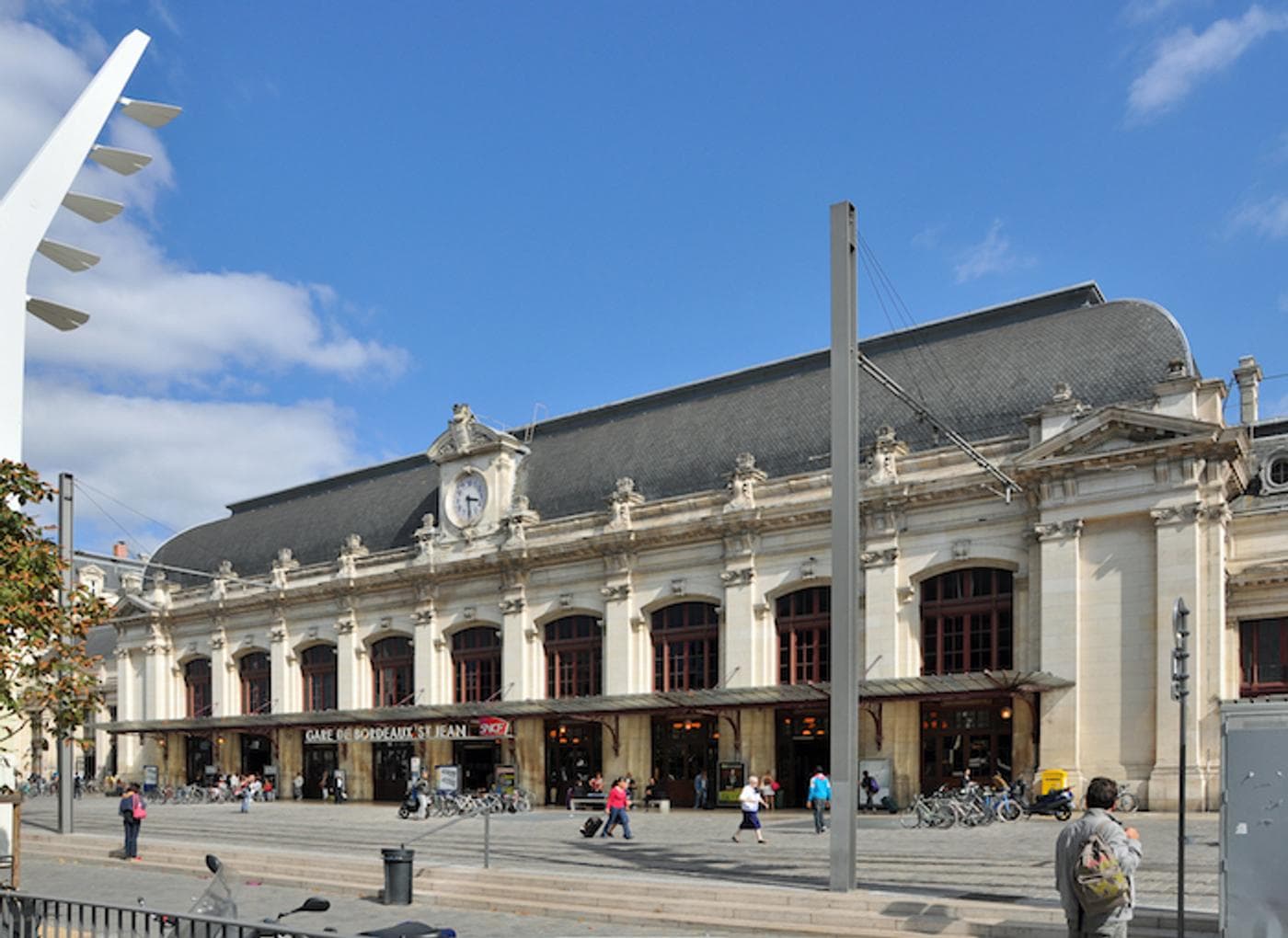 Transfert VTC Bordeaux vers Gare de Bordeaux Saint-Jean